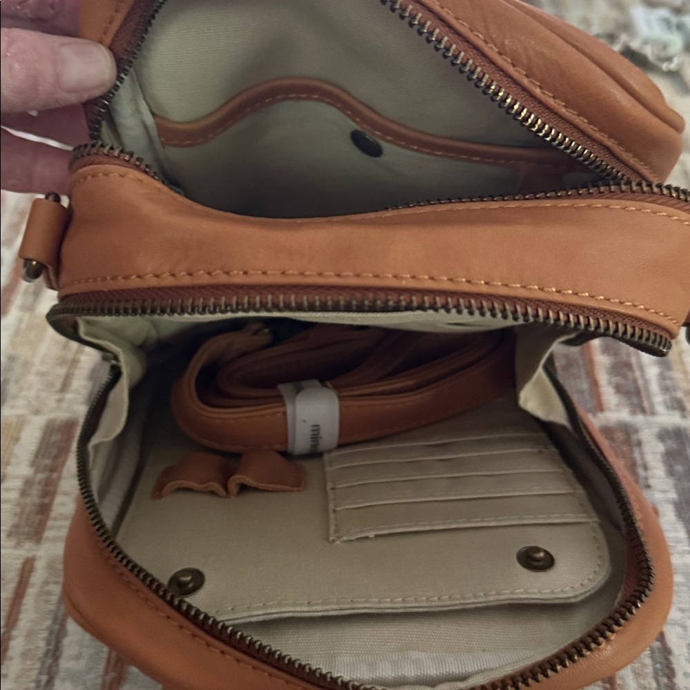 Minooy all leather mini bag - Picture 3 of 3